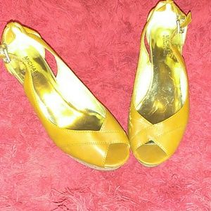 Women's excellent condition Michael Kors wedges